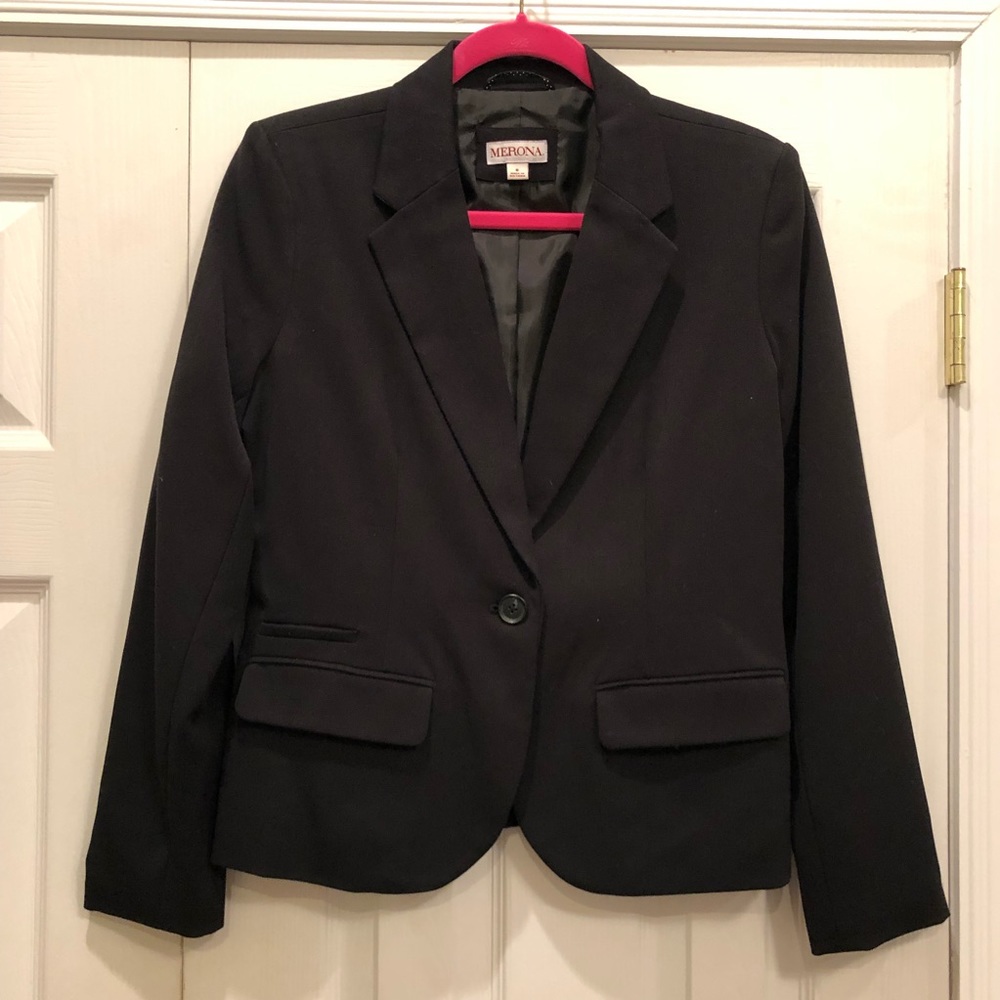 Merona size 6 single button blazer